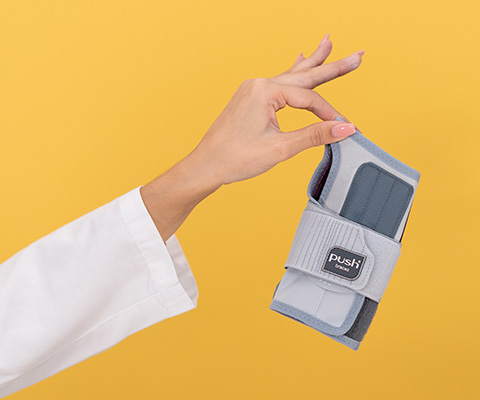 Wir sind führend in Schaffhausen im Bereich Sanitätsartikel und Bandagen. Unsere Mitarbeiterinnen und Mitarbeiter beraten Sie gerne im Obergeschoss unserer Apotheke.